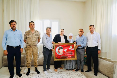 Şehadetlerinin Yıldönümünde İlçemizdeki Şehitlerimizin Ailelerine Ziyaret.